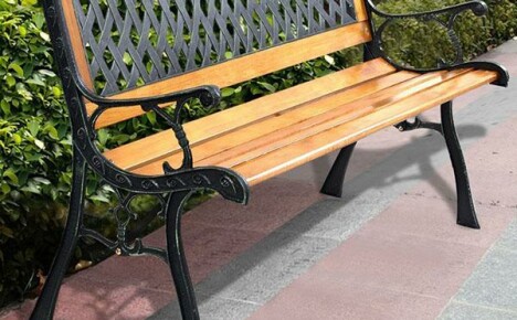 Great place for privacy - garden bench from Aliexpress