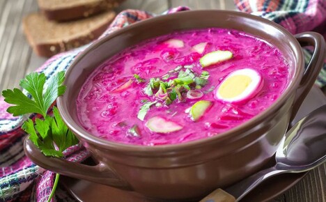 Rețetă de sfeclă rece de sfeclă roșie: prepararea unei supe simple și gustoase cu note răcoritoare de vară