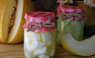 Pickled melon for the winter or what can be made from unripe fruits