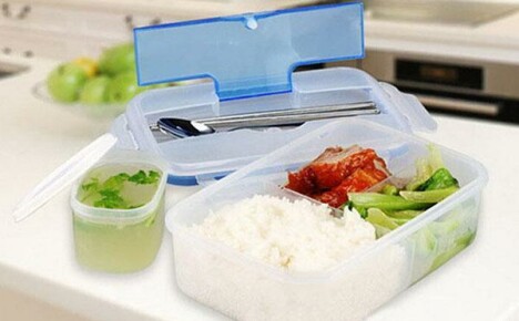 กล่องอาหารกลางวันจากประเทศจีนและอาหารกลางวันของคุณอยู่ในมือเสมอ