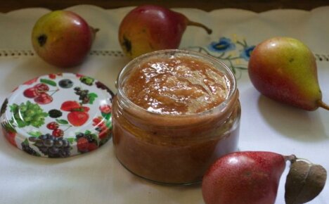 Cooking a fragrant dessert - pear jam for the winter, a simple recipe in two versions
