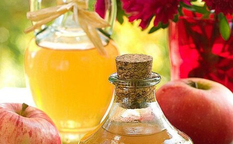 Výhody a poškodenia prírodného jablčného octu