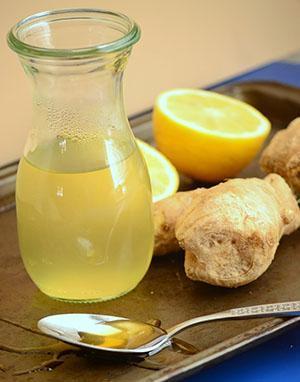 Ingwertee mit Zitrone und Honig