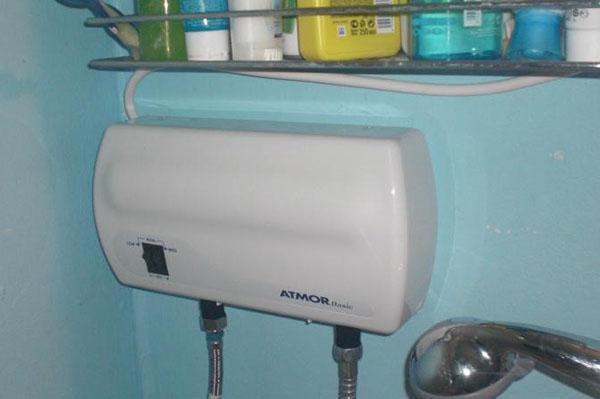 เครื่องทำน้ำอุ่นแบบแก๊สไหลผ่านจะช่วยให้คุณมีน้ำอุ่นในก๊อกได้เสมอ