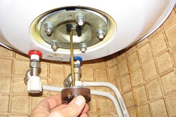 reparation av varmvattenberedare
