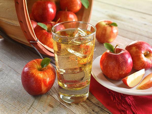 jablečný nápoj