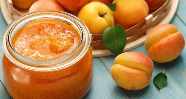 apricot jam for the winter