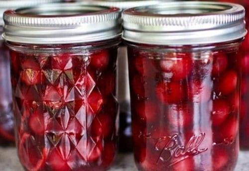 cherries in their own juice in a slow cooker