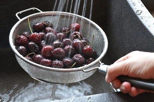 wash the cherries well