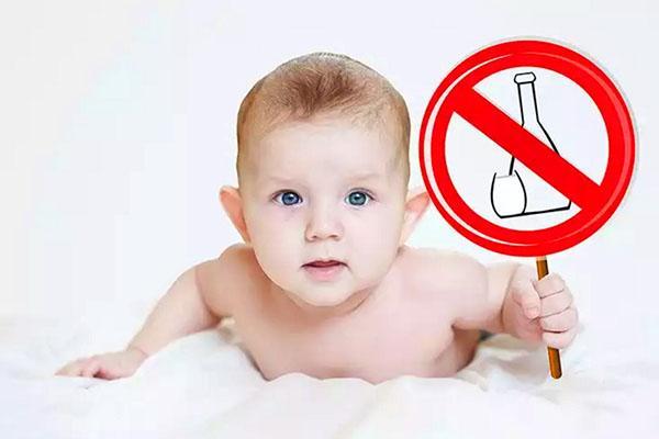 No se deben administrar tinturas de alcohol a los niños.