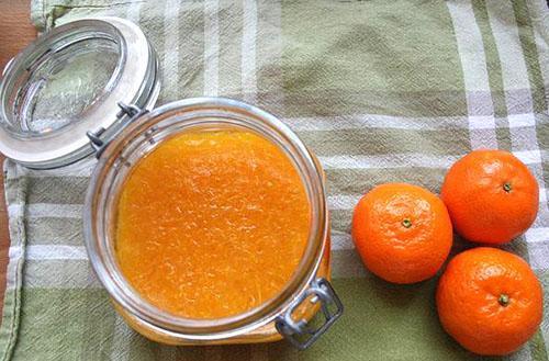 delicious aromatic tangerine jam