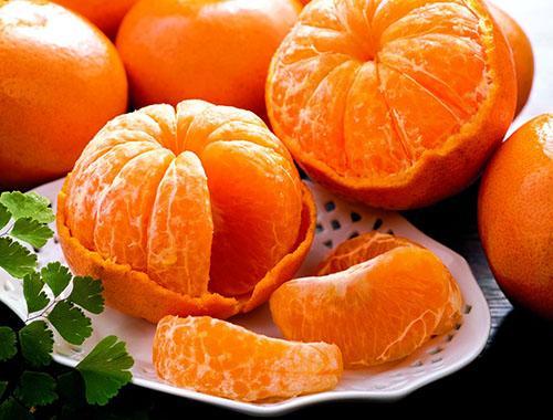 tangerines contain a lot of vitamins and nutrients