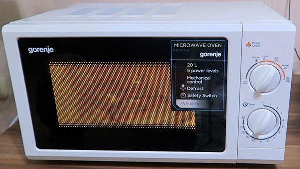 microwave from China