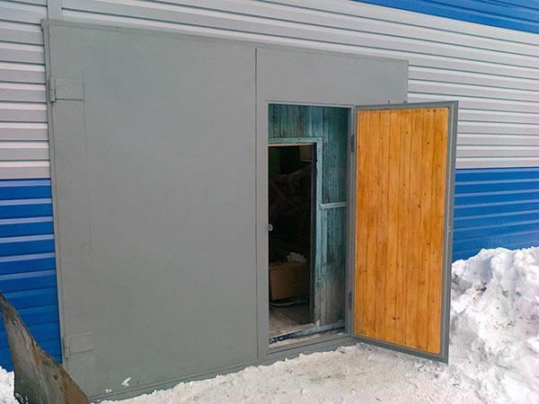 aislamiento de puertas de garaje batientes