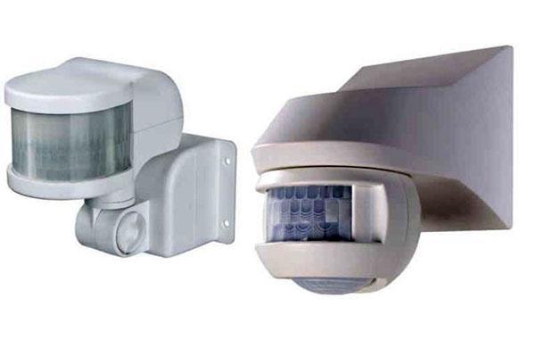 types of motion sensors to turn on the light