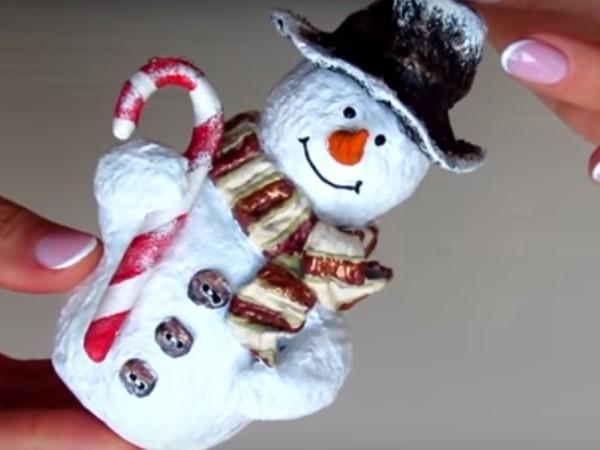 Christmas tree toy Snowman made of papier-mache