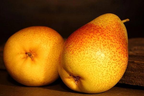 trace elements in pear fruits