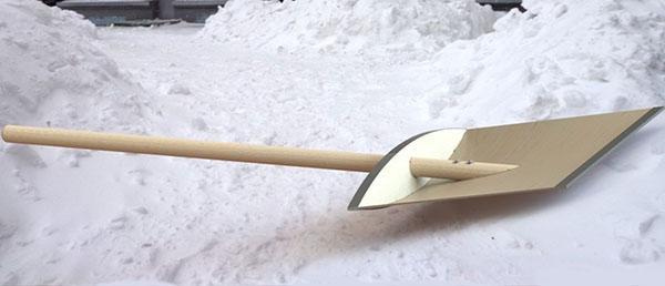 DIY snow shovel