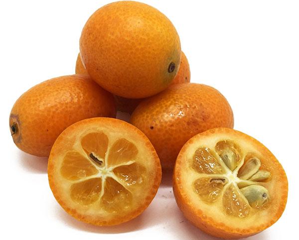 alacsony kalóriatartalmú friss kumquat