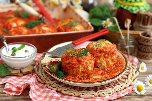 minced chicken cabbage rolls in the oven