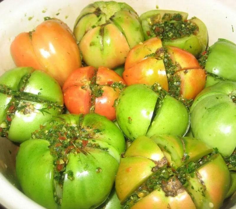 plněná zelená rajčata
