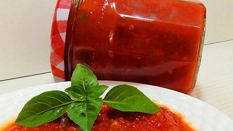tomatsausoppskrifter for vinteren