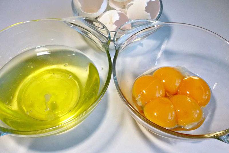 แยกไข่ขาวและไข่แดง