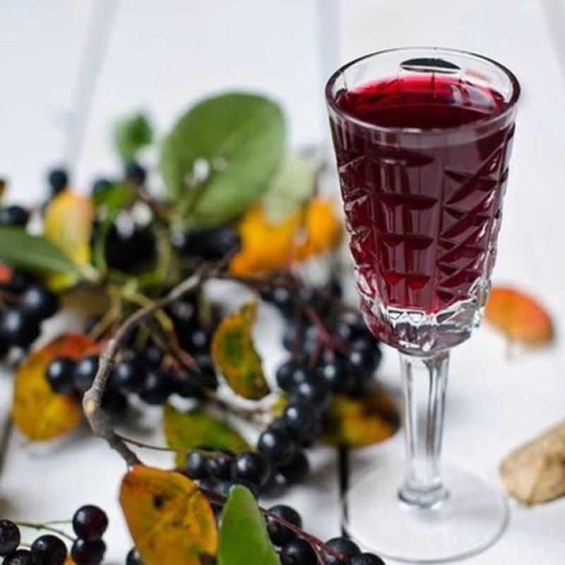 chokeberry víno