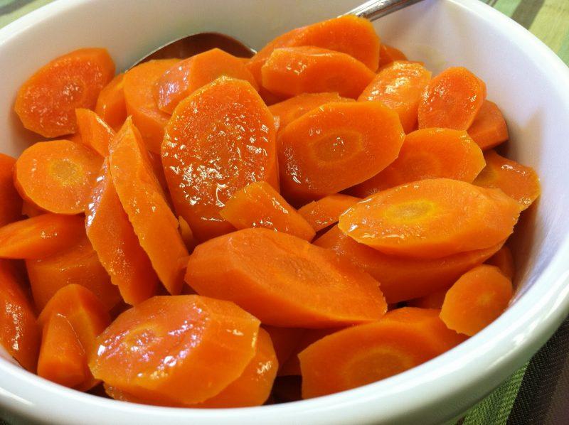 användbara egenskaper hos kokta morötter