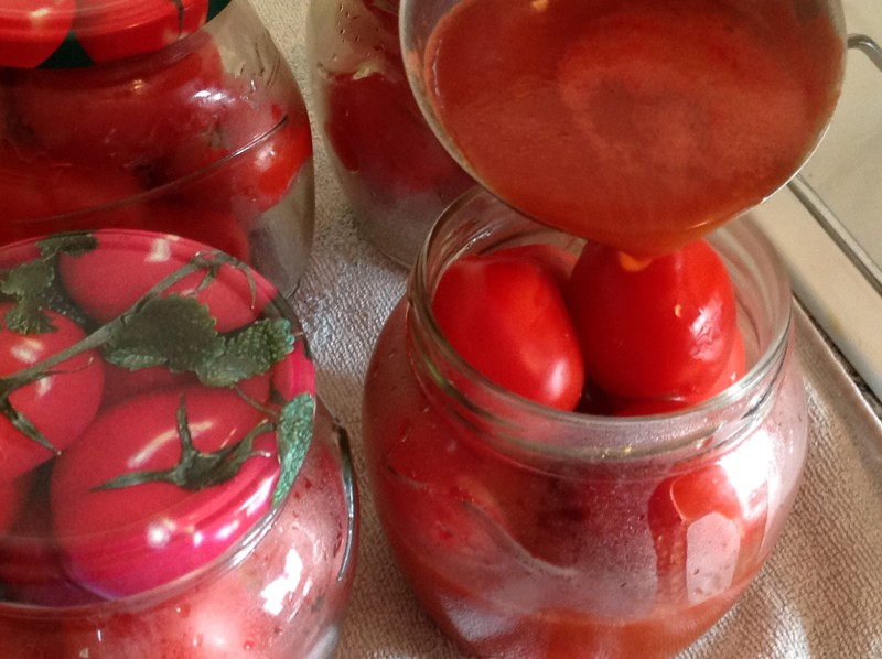 hvordan lage tomater i tomatjuice