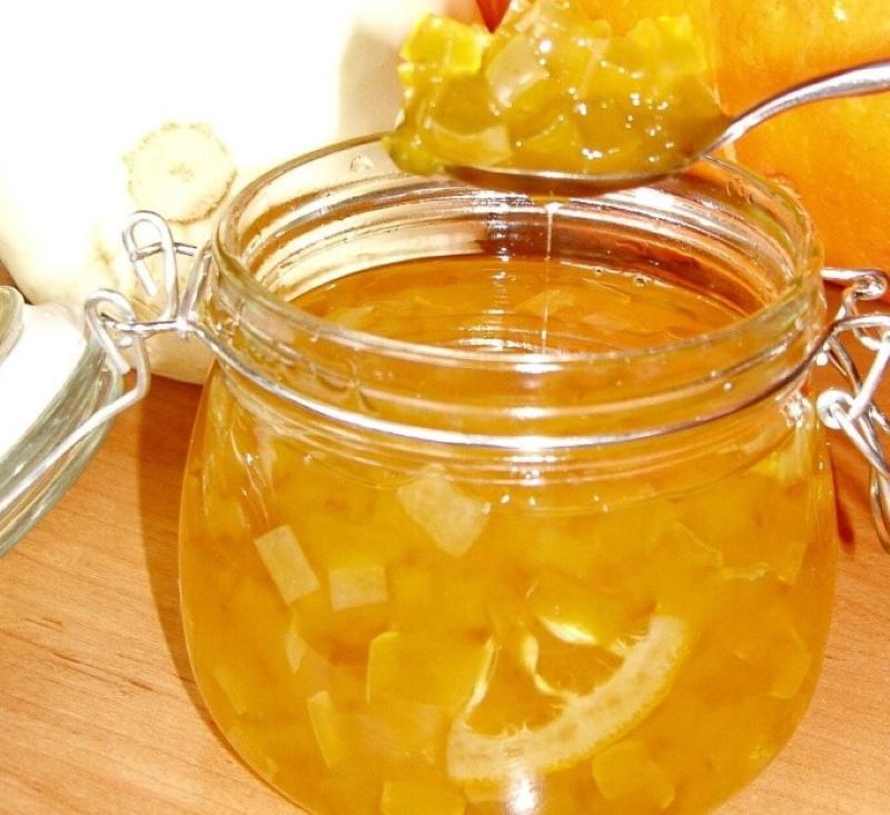 dýňový džem s citrusovými klíny v sirupu
